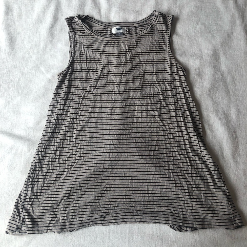 Old Navy split-back sleeveless t-shirt